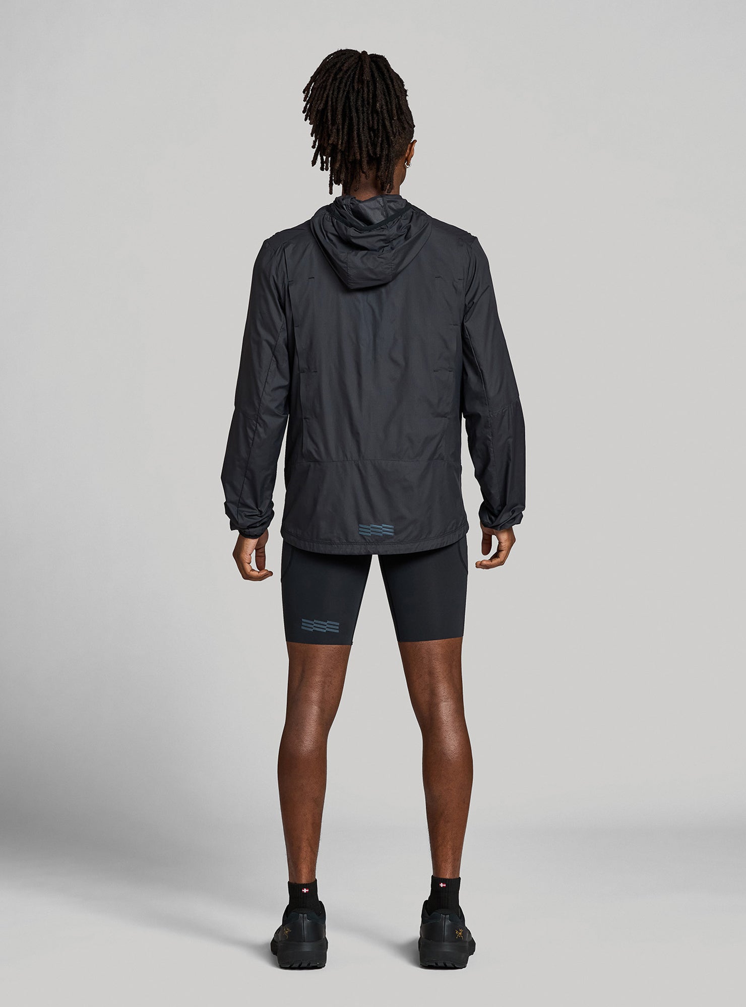 M's Zephyrunner Wind Shell – Janji