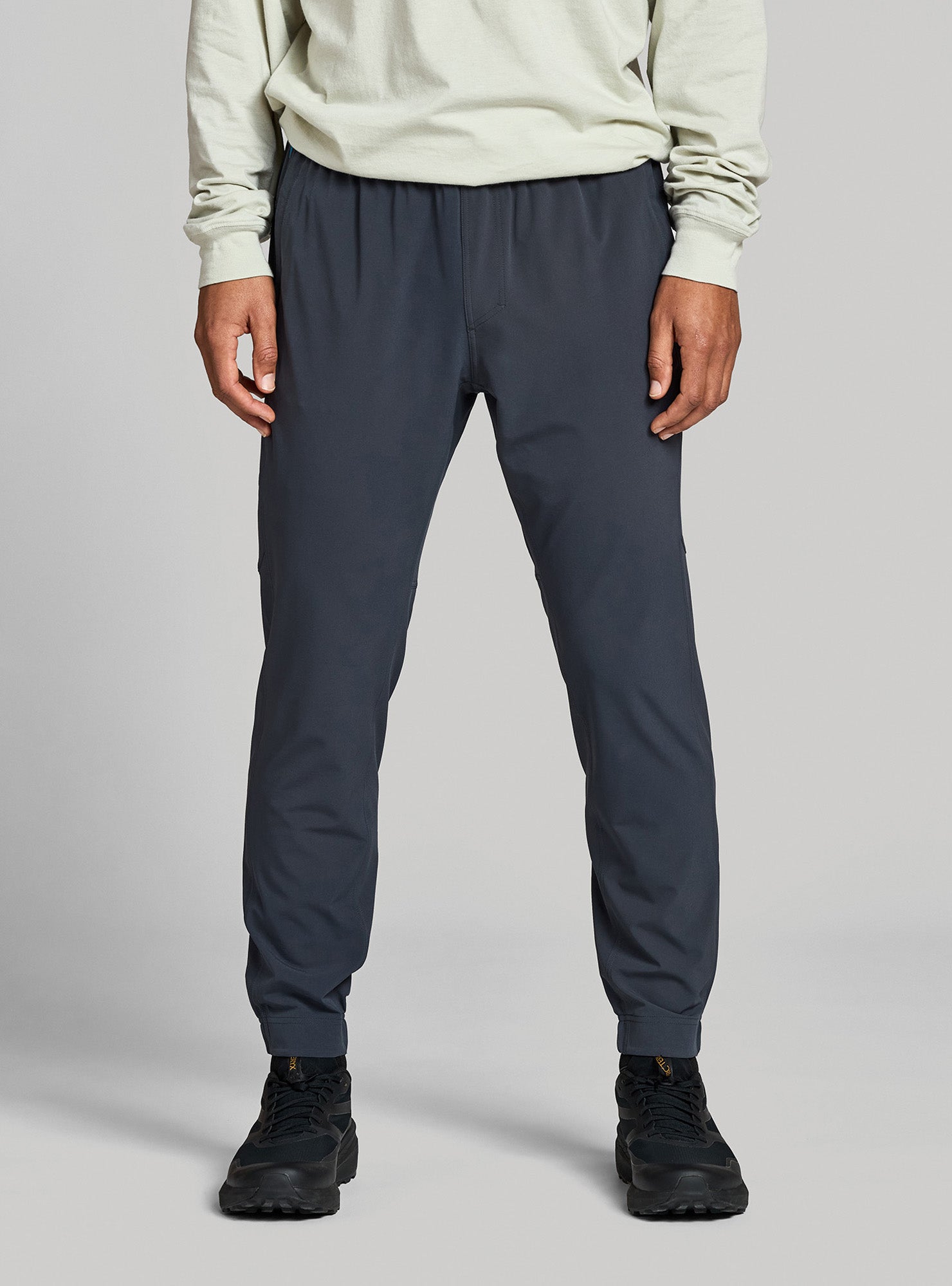 TOUJOURS トゥジュー　Cuffed Training Pants M's TTech Pant – Janji