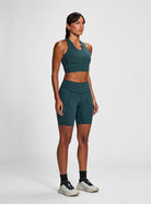 W's 7" Pace Short