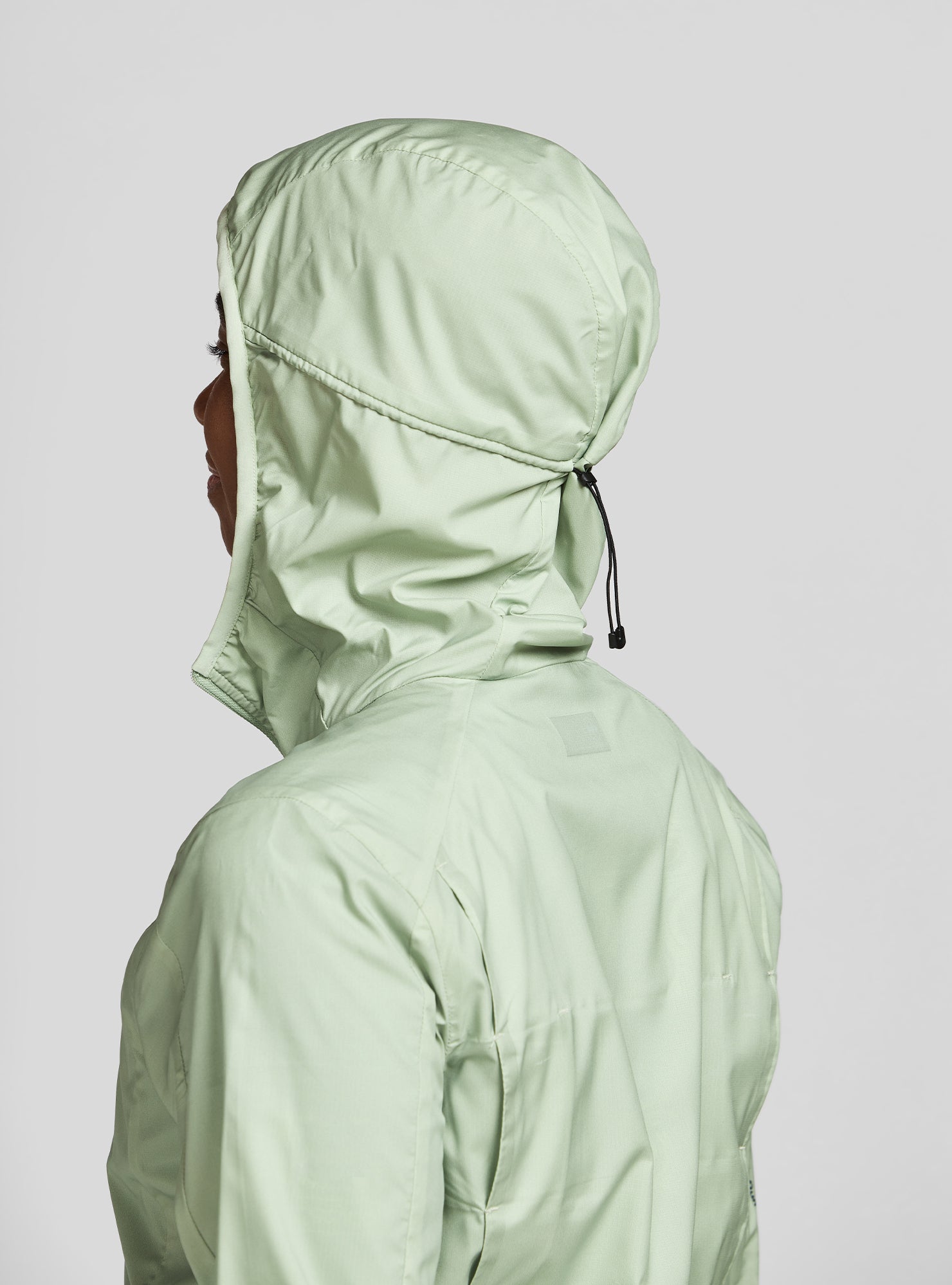 W's Zephyrunner Wind Shell – Janji