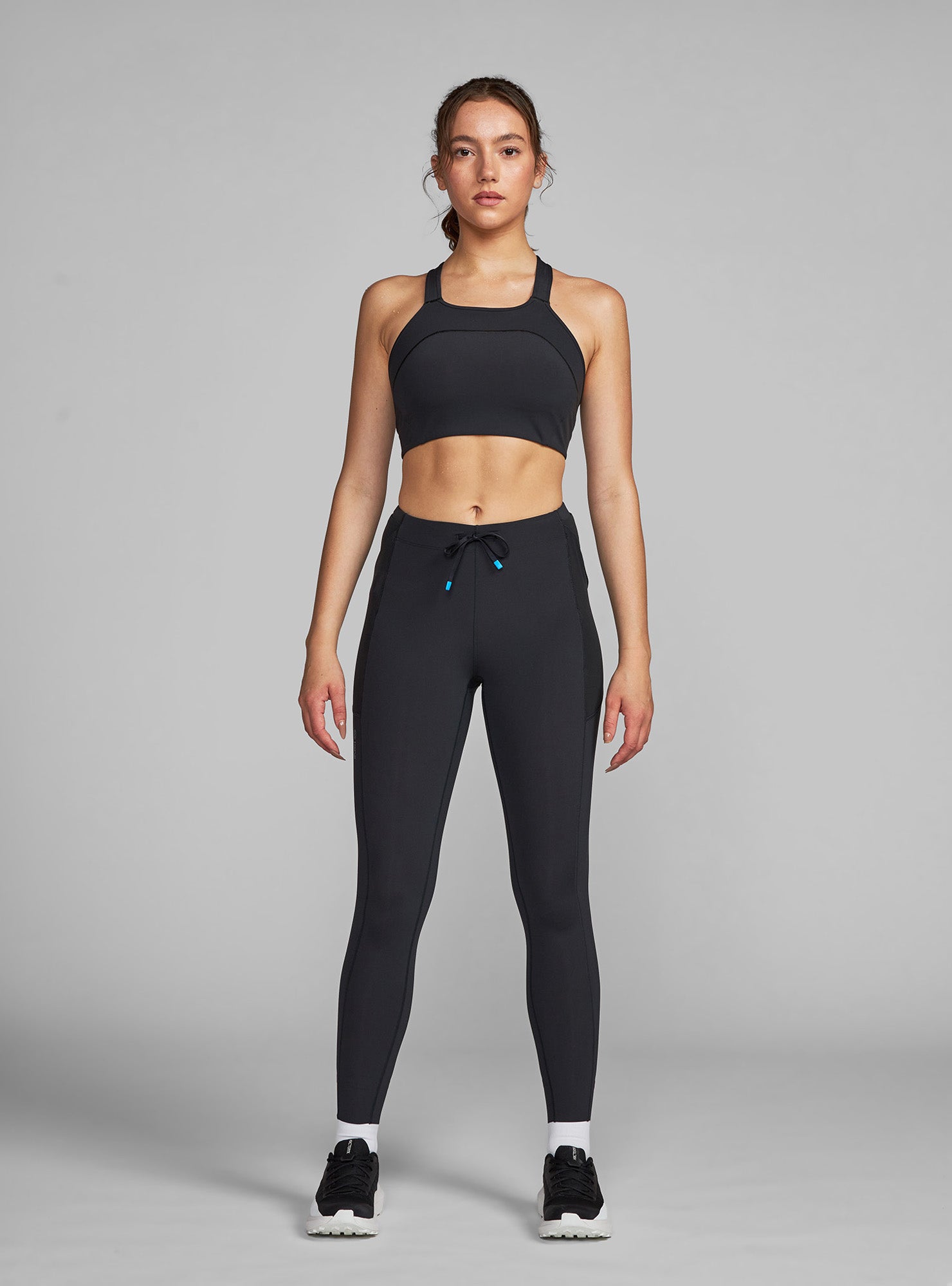 ★国内発送★ ズンバ Zumba Rays Square Neck Bra Black/Aqua Zumba Rays Square Neck Bra - Bold Black – Zumba Wear | STRONG iD